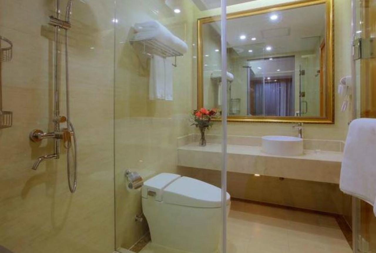 Venus International Hotel Shanghai South Shenjiang Road Exterior foto